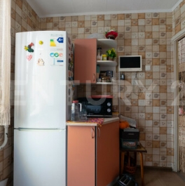 Продажа 4-комн квартиры на вторичном рынке улица Белы Куна,  д. 7 к5