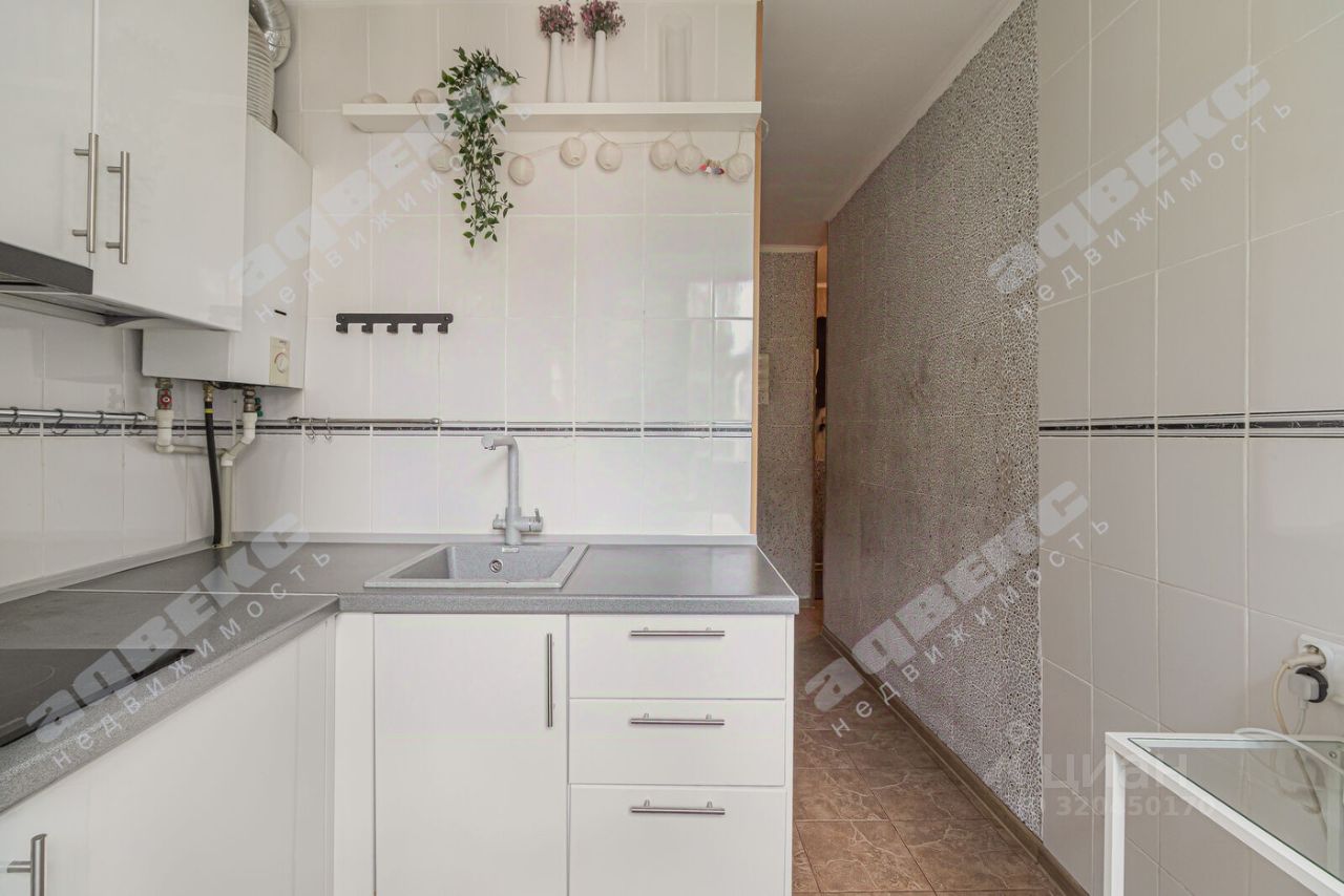 Продажа 2-комн квартиры на вторичном рынке Дибуновская улица, 59