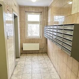 Продажа 1-комн квартиры на вторичном рынке Саратовская улица,  д. 31