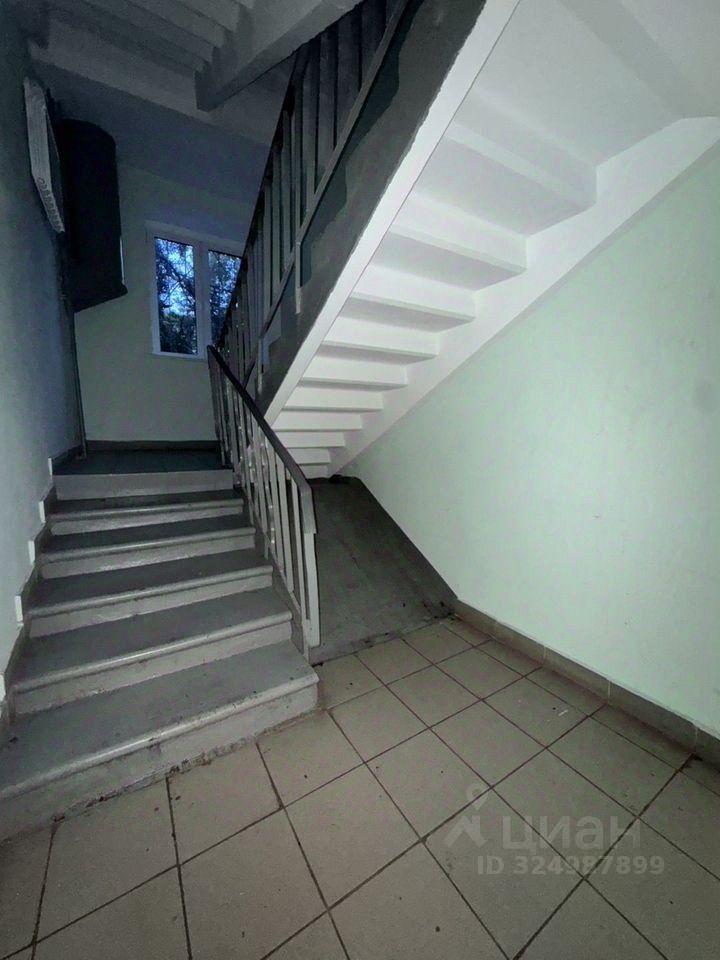 Продажа 2-комн квартиры на вторичном рынке улица Трофимова, 22К1