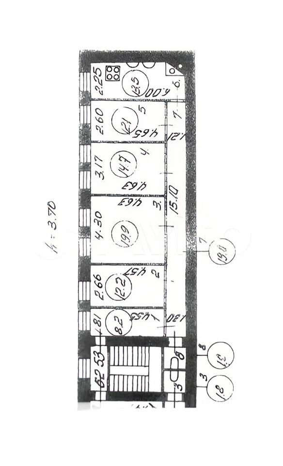 Продажа 4-комн квартиры на вторичном рынке Невский проспект, 102