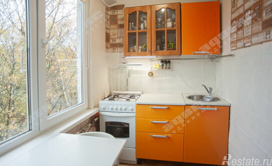 Продажа 2-комн квартиры на вторичном рынке Колпино г, Павловская ул,  д. 78