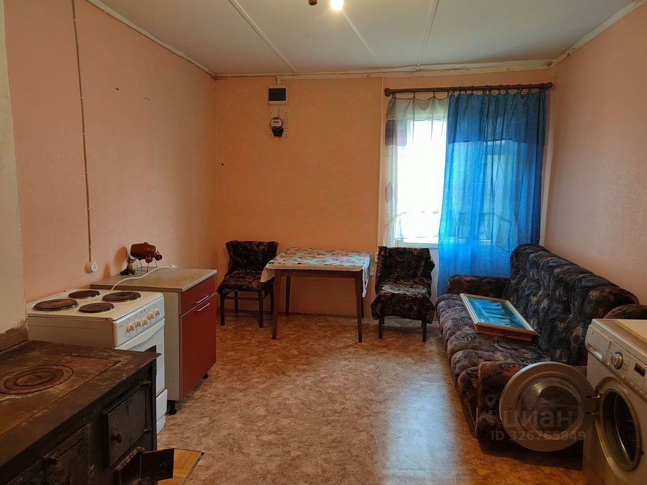 Продажа 3-комн квартиры на вторичном рынке с. Паша, переулок Школьный, 3Б