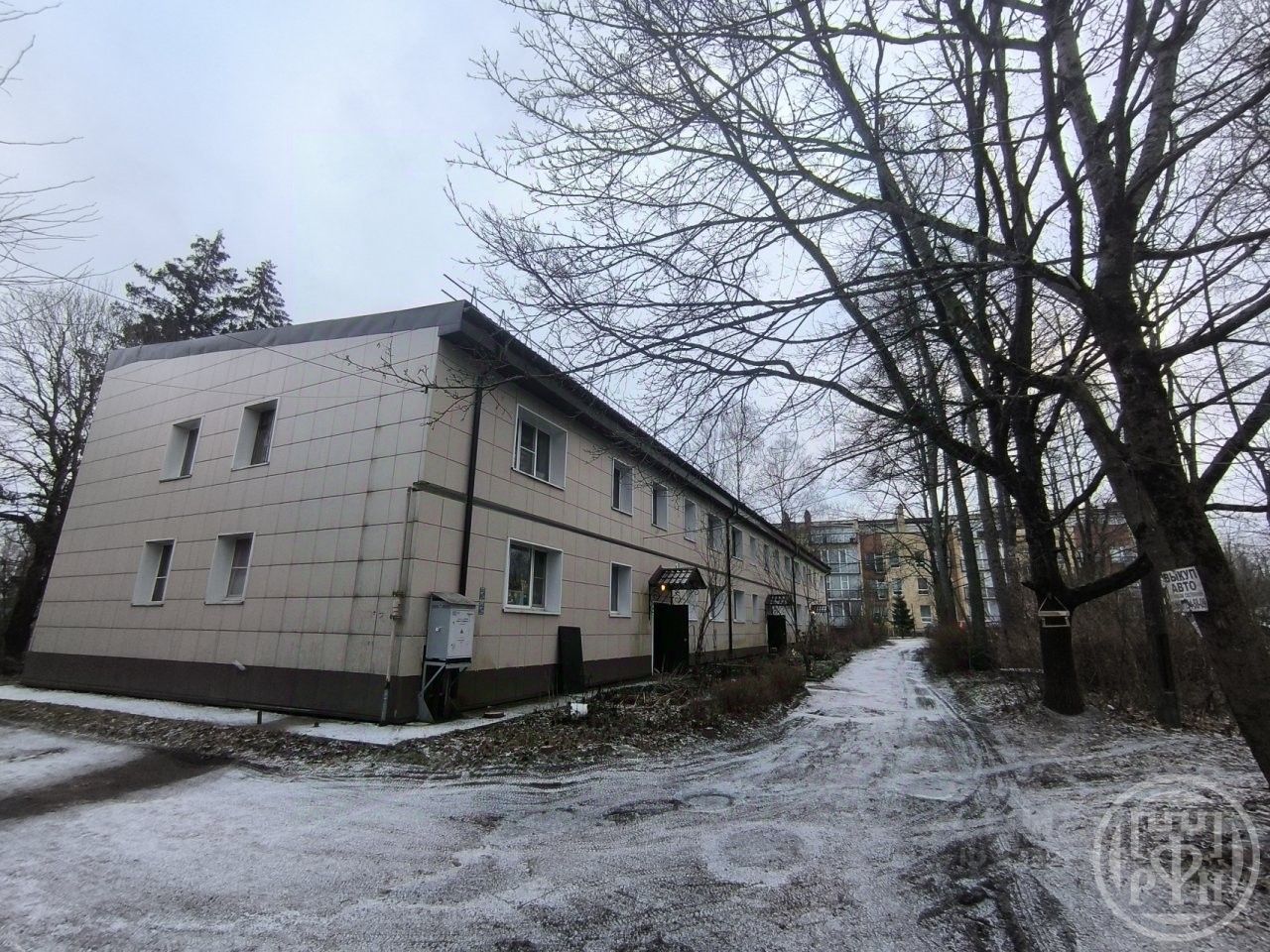 Продажа 1-комн квартиры на вторичном рынке Рощино пгт, улица Садовая, 9А