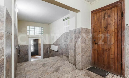 Продажа 2-комн квартиры на вторичном рынке Серебристый бульвар,  д. 21