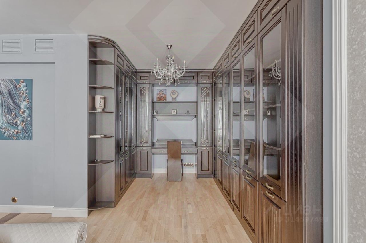 Продажа 3-комн квартиры на вторичном рынке Страстной бульвар, 10к1