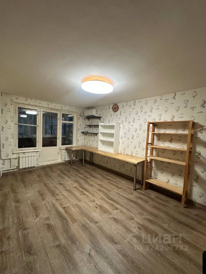 Аренда 3-комн квартиры на вторичном рынке Волгоградский проспект, 107К2