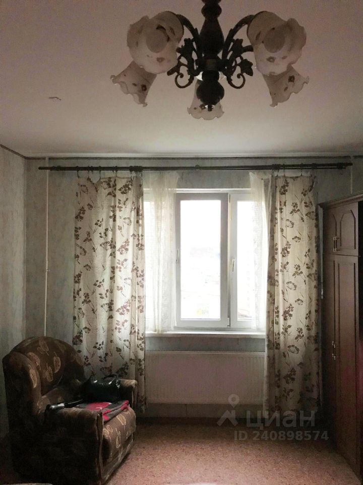 Продажа 1-комн квартиры на вторичном рынке Богатырский проспект, 52к1