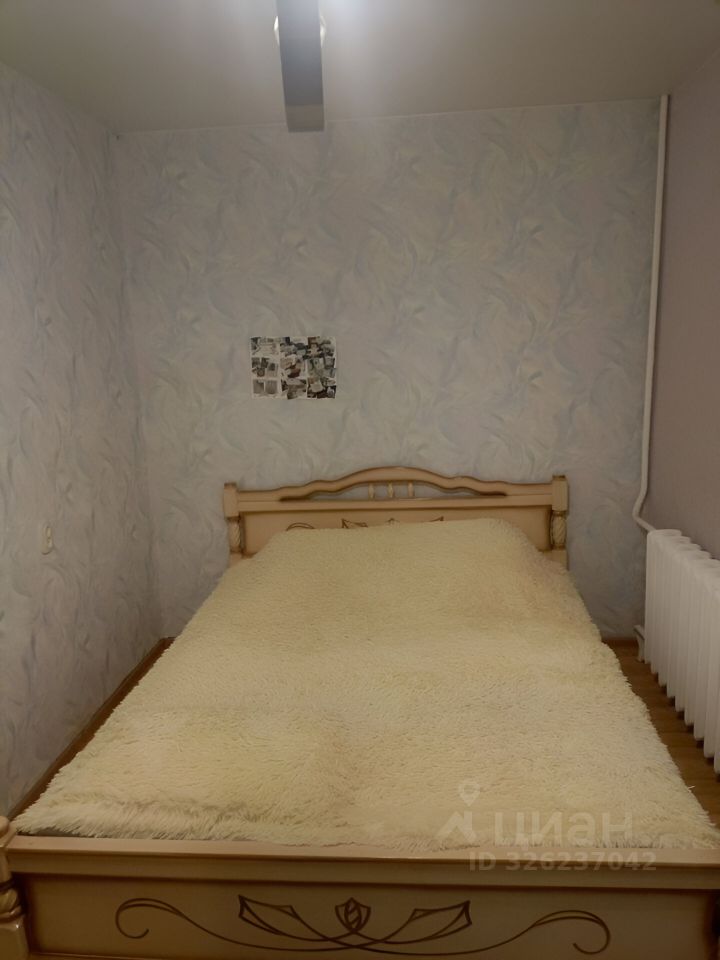 Продажа 2-комн квартиры на вторичном рынке Сланцы, улица Гагарина, 58