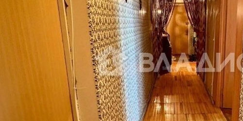 3-комн квартира улица Менжинского, 21