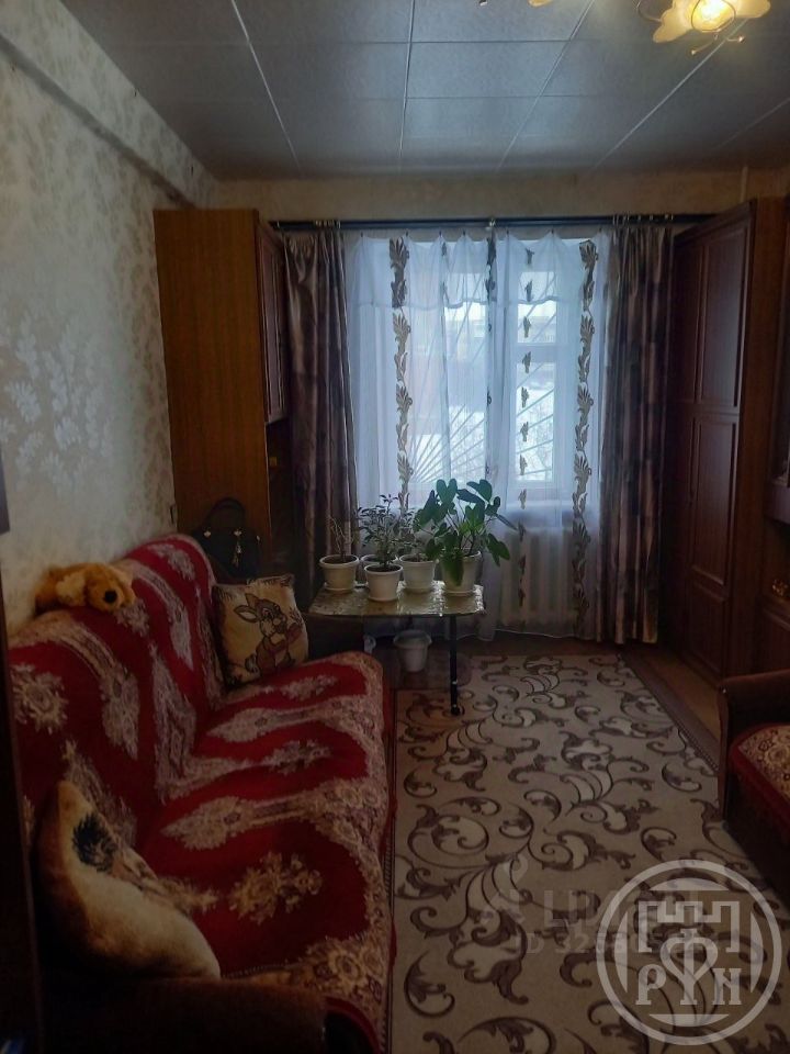 Продажа 3-комн квартиры на вторичном рынке с. Русско-Высоцкое, 26