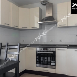 Аренда 2-комн квартиры на вторичном рынке ул Кременчугская,  д. 9,  к. 2