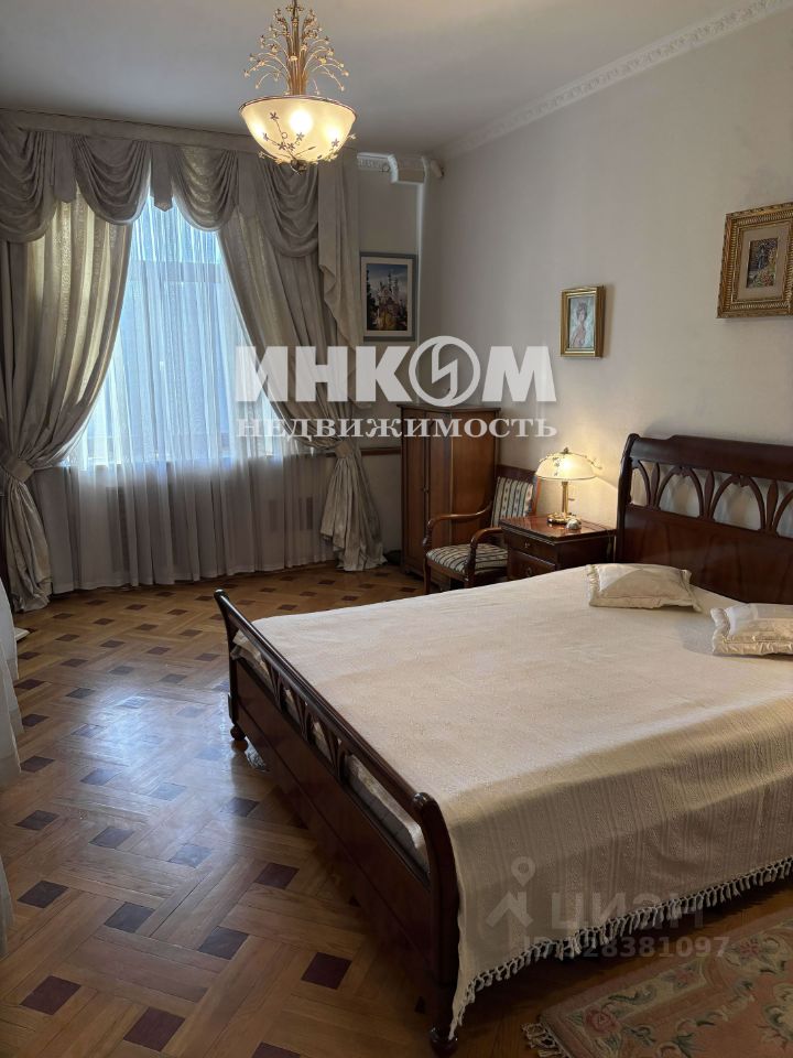 Продажа 3-комн квартиры на вторичном рынке Барклая улица, 17