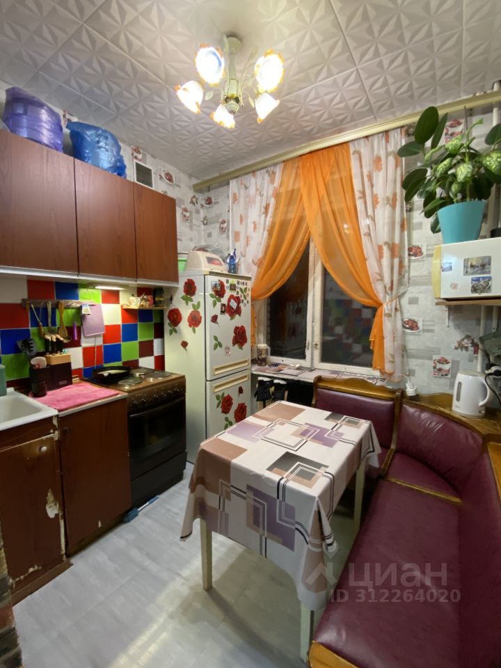 Продажа 1-комн квартиры на вторичном рынке пос. Поповка, 6А