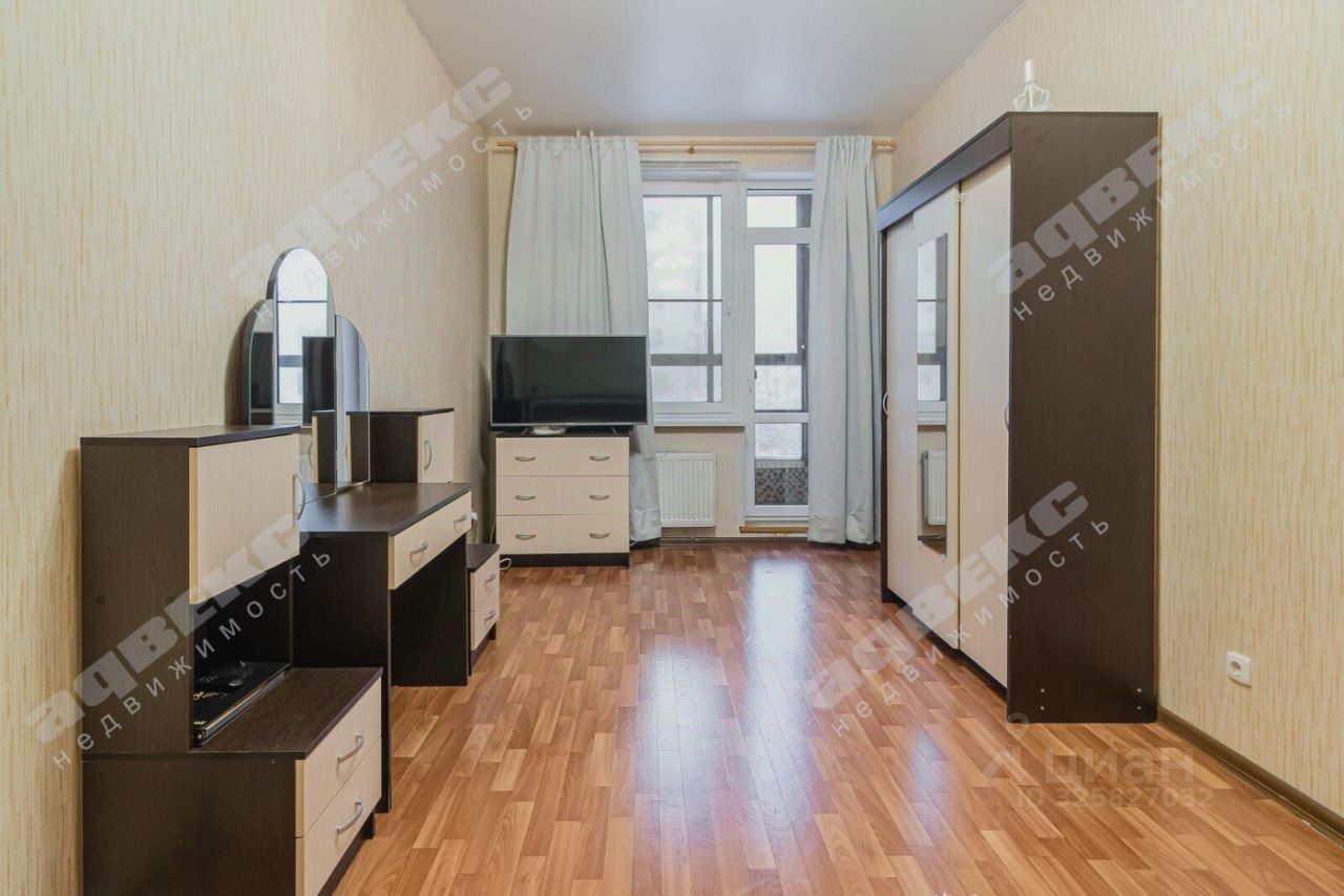 Продажа 1-комн квартиры на вторичном рынке Петергоф, улица Парковая, 20к3с4
