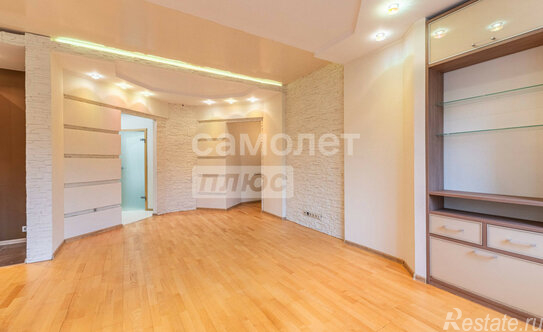 Продажа 3-комн квартиры на вторичном рынке бульвар Генерала Карбышева,  д. 16