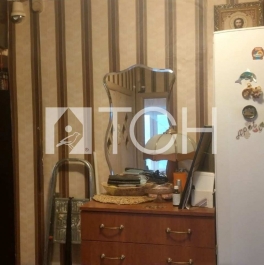 Продажа 2-комн квартиры на вторичном рынке 4-й кв-л, 9