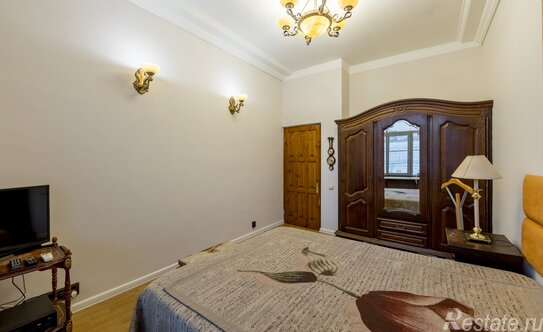 Аренда 3-комн квартиры на вторичном рынке Смоленская площадь,  д. 13/21