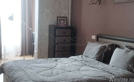 Продажа 4-комн квартиры на вторичном рынке Беловежская улица