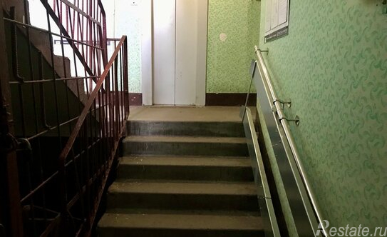 Продажа 3-комн квартиры на вторичном рынке улица Композиторов,  д. 26/3