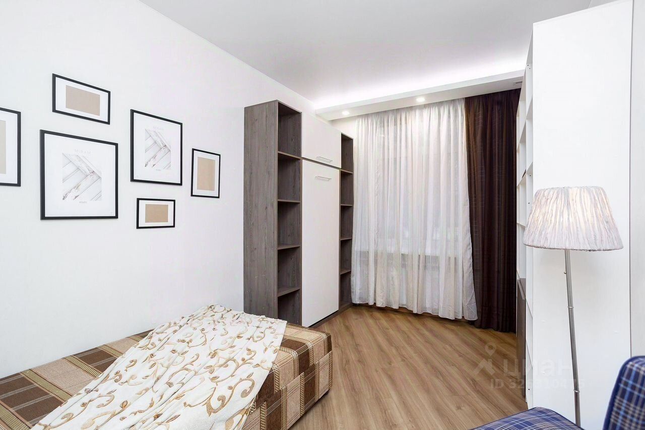 Продажа 2-комн квартиры на вторичном рынке улица Ленсовета,  д. 15