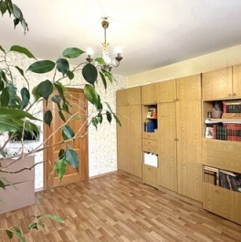 Продажа 3-комн квартиры на вторичном рынке Зеленодольская улица,  д. 11