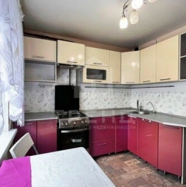 Продажа 3-комн квартиры на вторичном рынке улица Лёни Голикова,  д. 35