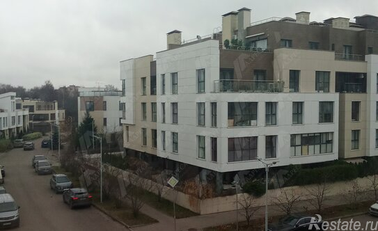 Продажа 3-комн квартиры на вторичном рынке Международный, ул Загородная,  д. 2