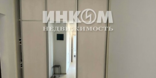 2-комн квартира улица Юных Ленинцев,  д. 60