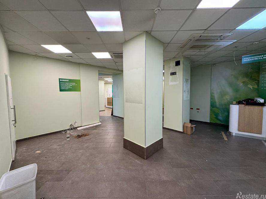 Продажа торгового помещения Сельскохозяйственная улица,  д. 9