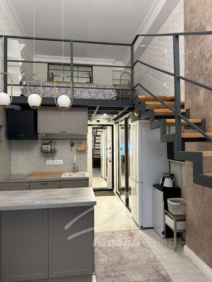 Продажа 2-комн квартиры на вторичном рынке Новоивановское пгт, улица Агрохимиков, 15А