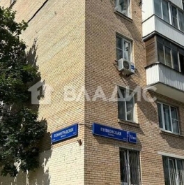 Продажа 3-комн квартиры на вторичном рынке Пулковская улица,  д. 1/60