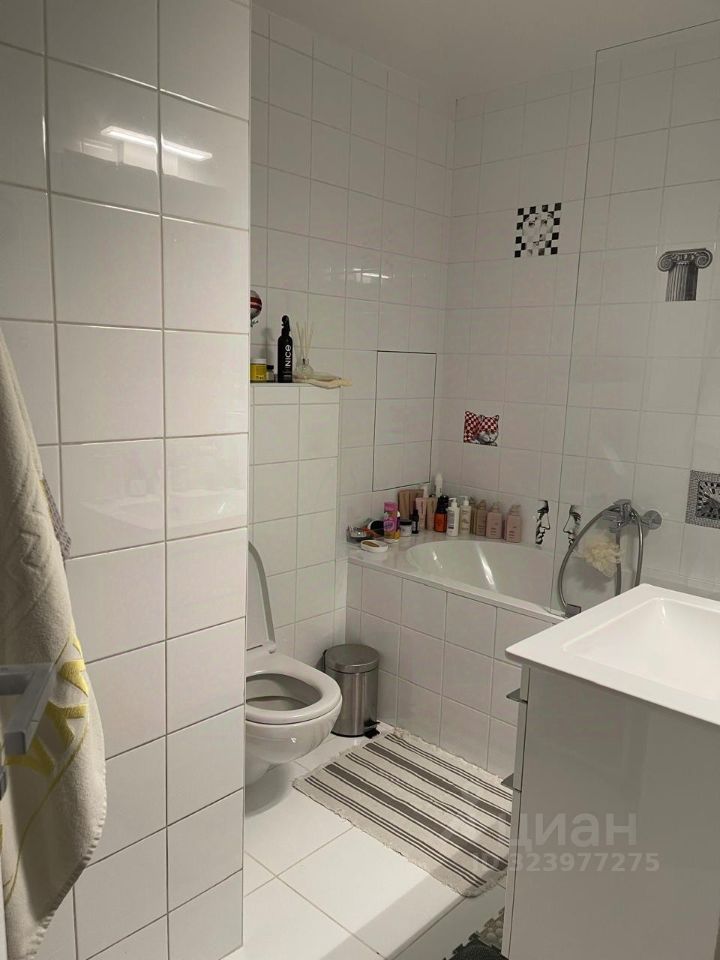 Продажа 4-комн квартиры на вторичном рынке Ленинский проспект, 67к1