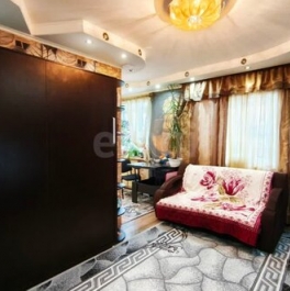 Продажа 2-комн квартиры на вторичном рынке Серпухов, Российская улица,  д. 38А