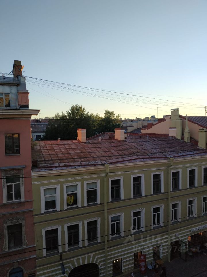 Продажа 3-комн квартиры на вторичном рынке Гороховая улица, 32