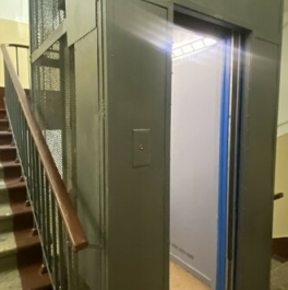 Продажа 2-комн квартиры на вторичном рынке 1812 года ул