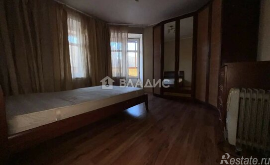 Продажа 2-комн квартиры на вторичном рынке Новаторов б-р,  д. 67,  к. 2