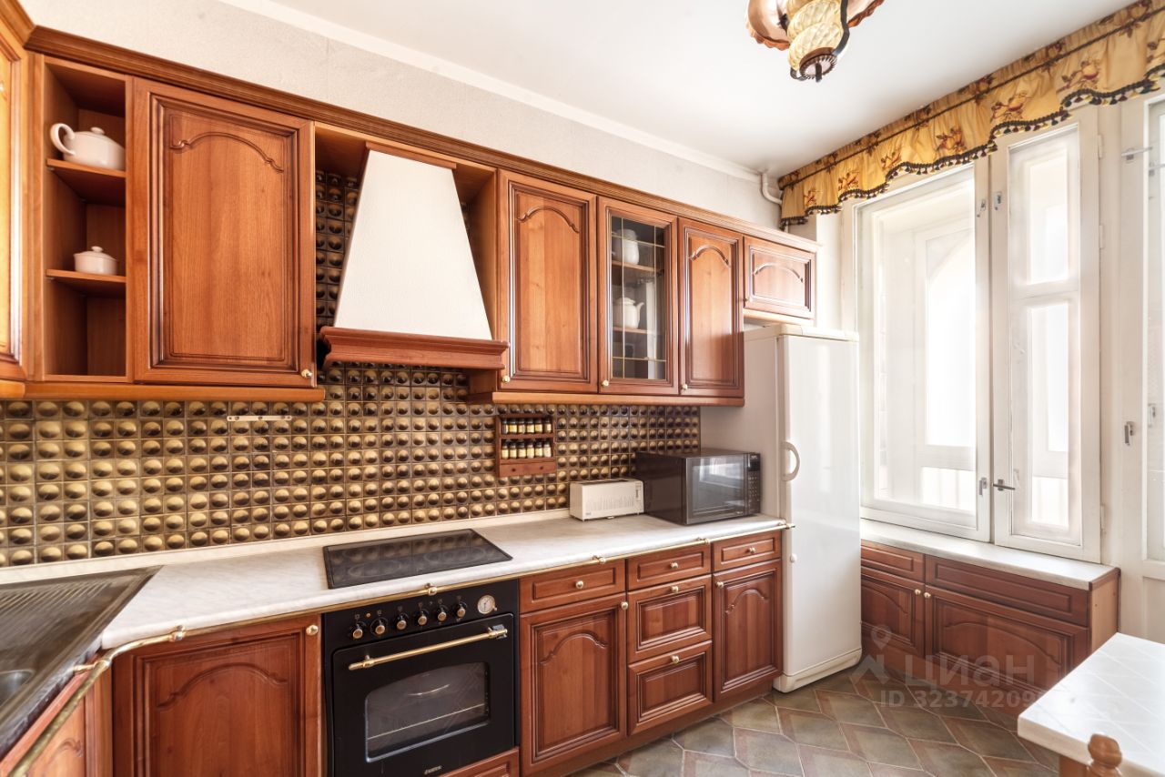 Продажа 3-комн квартиры на вторичном рынке 1-я Тверская-Ямская улица, 7