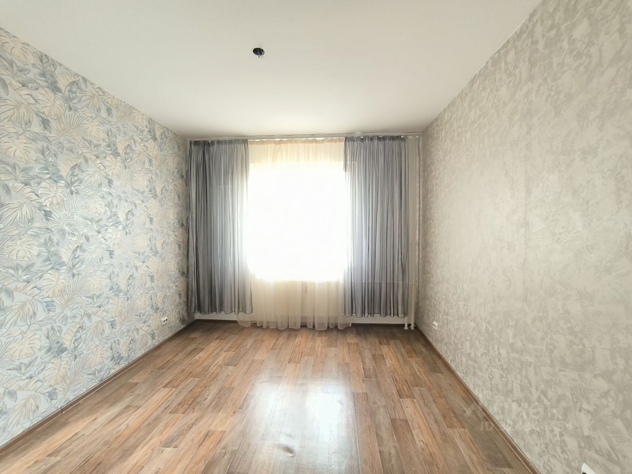 Продажа 2-комн квартиры на вторичном рынке проспект Маршака, 20