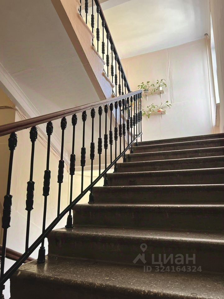 Продажа 3-комн квартиры на вторичном рынке Среднеохтинский проспект, 2А