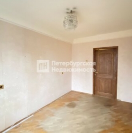 Продажа 3-комн квартиры на вторичном рынке улица Карпинского,  д. 34 к6