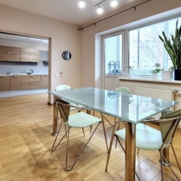 Продажа 5-комн квартиры на вторичном рынке Воротынская улица,  д. 8/1