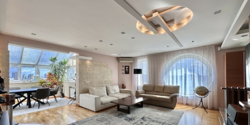 4-комн квартира бульвар Генерала Карбышева,  д. 18