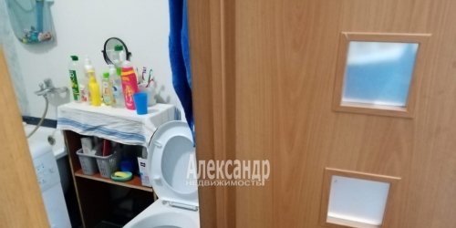 2-комн квартира Волхов г., Вали Голубевой ул. ,  д. 7