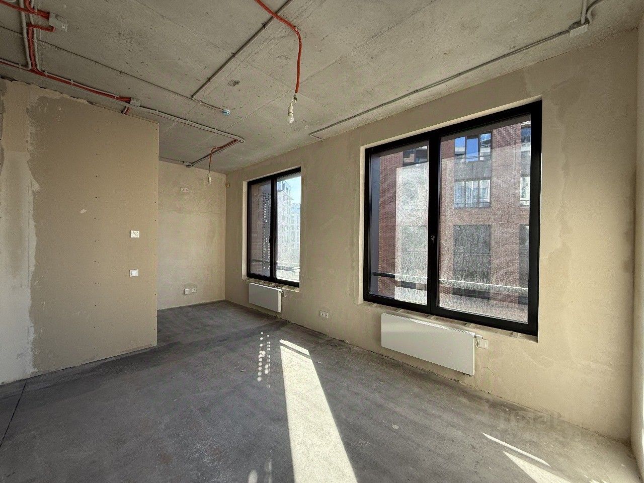 Продажа 1-комн квартиры на вторичном рынке улица Стахановцев, 1