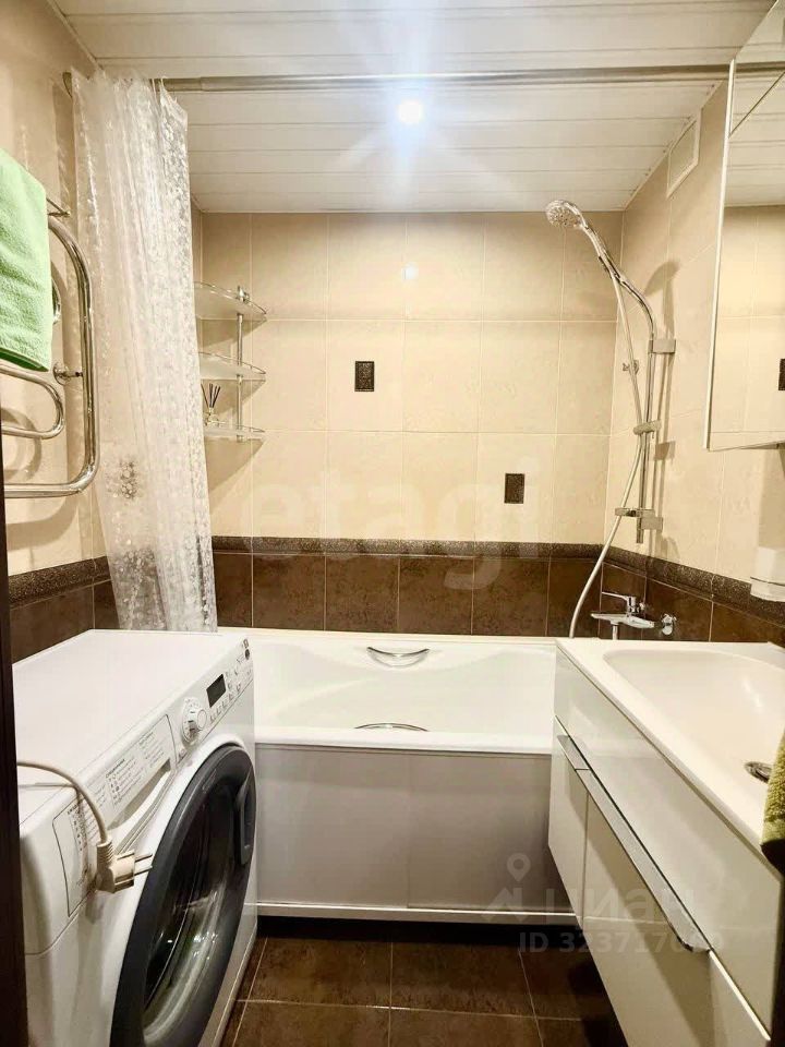 Продажа 2-комн квартиры на вторичном рынке набережная Обводного Канала, 141