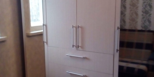 Комната Петергоф г., Эрлеровский бул. ,  д. 6