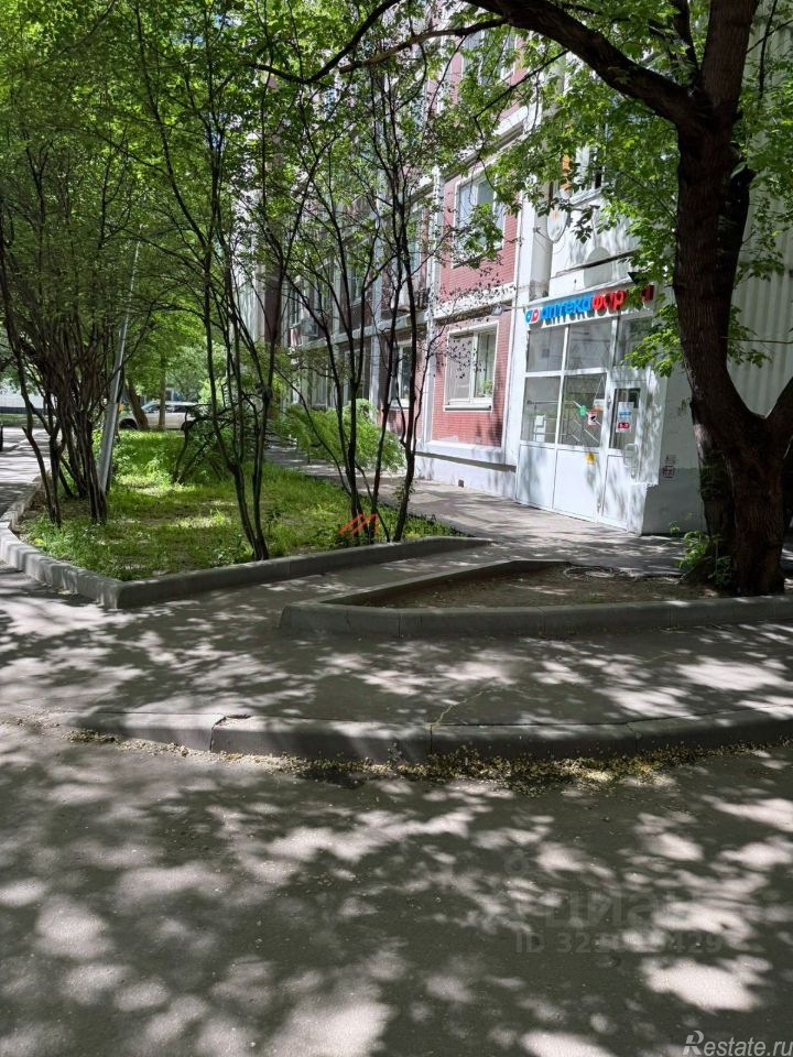 Продажа торгового помещения Филёвский бульвар,  д. 11