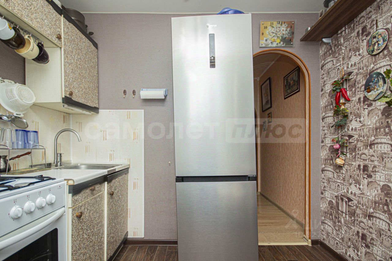 Продажа 2-комн квартиры на вторичном рынке Южный мкр, улица Карла Маркса,  д. 2