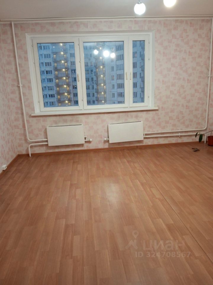 Продажа 3-комн квартиры на вторичном рынке Лобня, улица Чайковского, 25